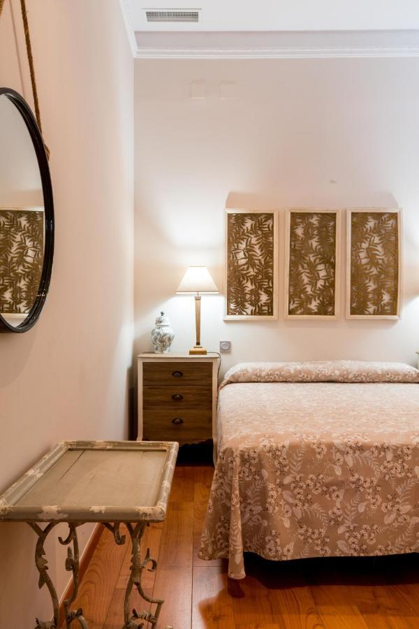 Quevedo Suite Séville Extérieur photo
